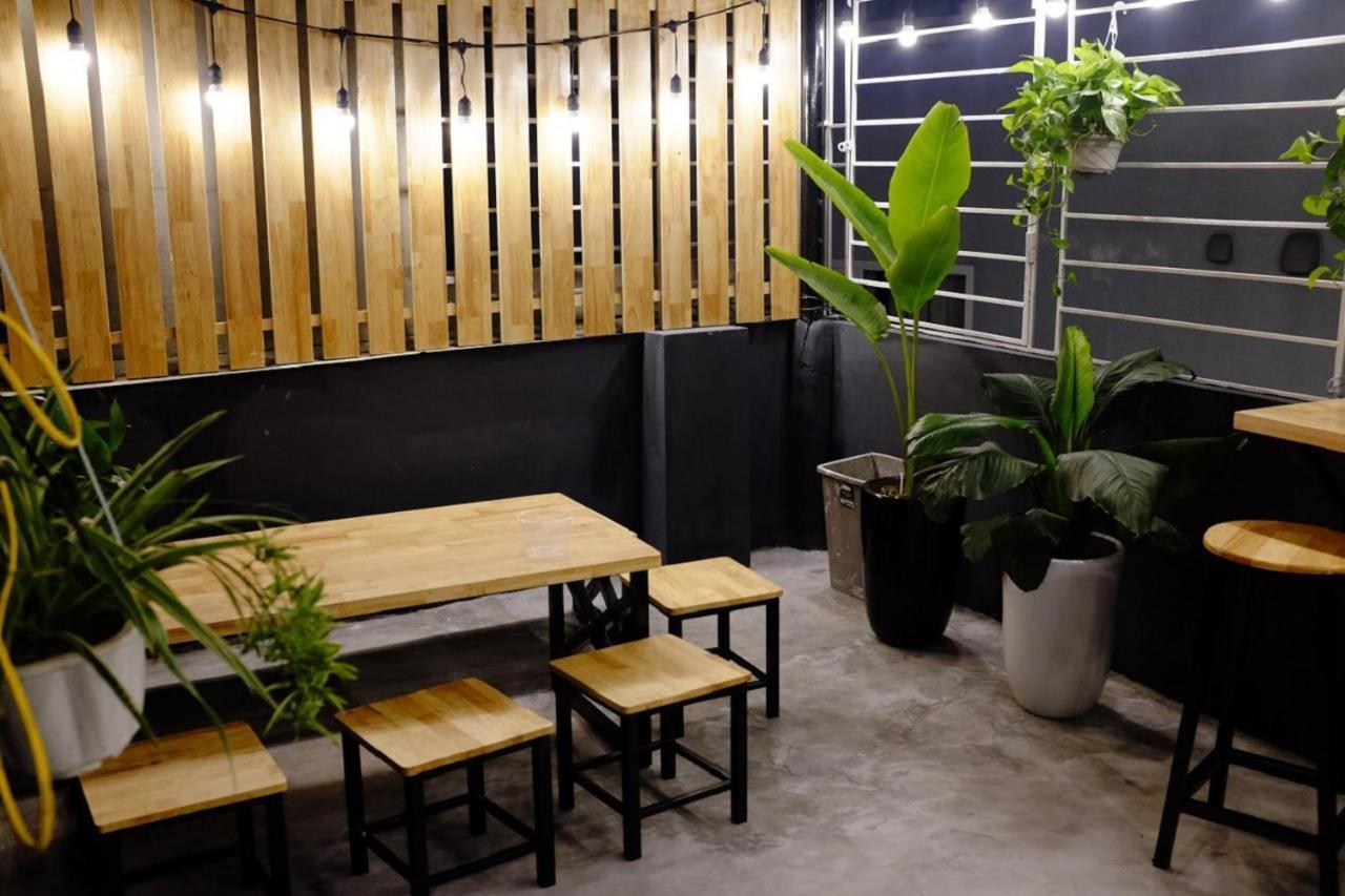 The Autumn Homestel Hanoi Exterior photo